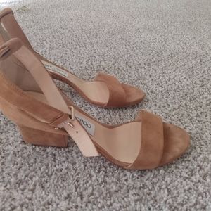 Jimmy Choo Tan suede heels size 38